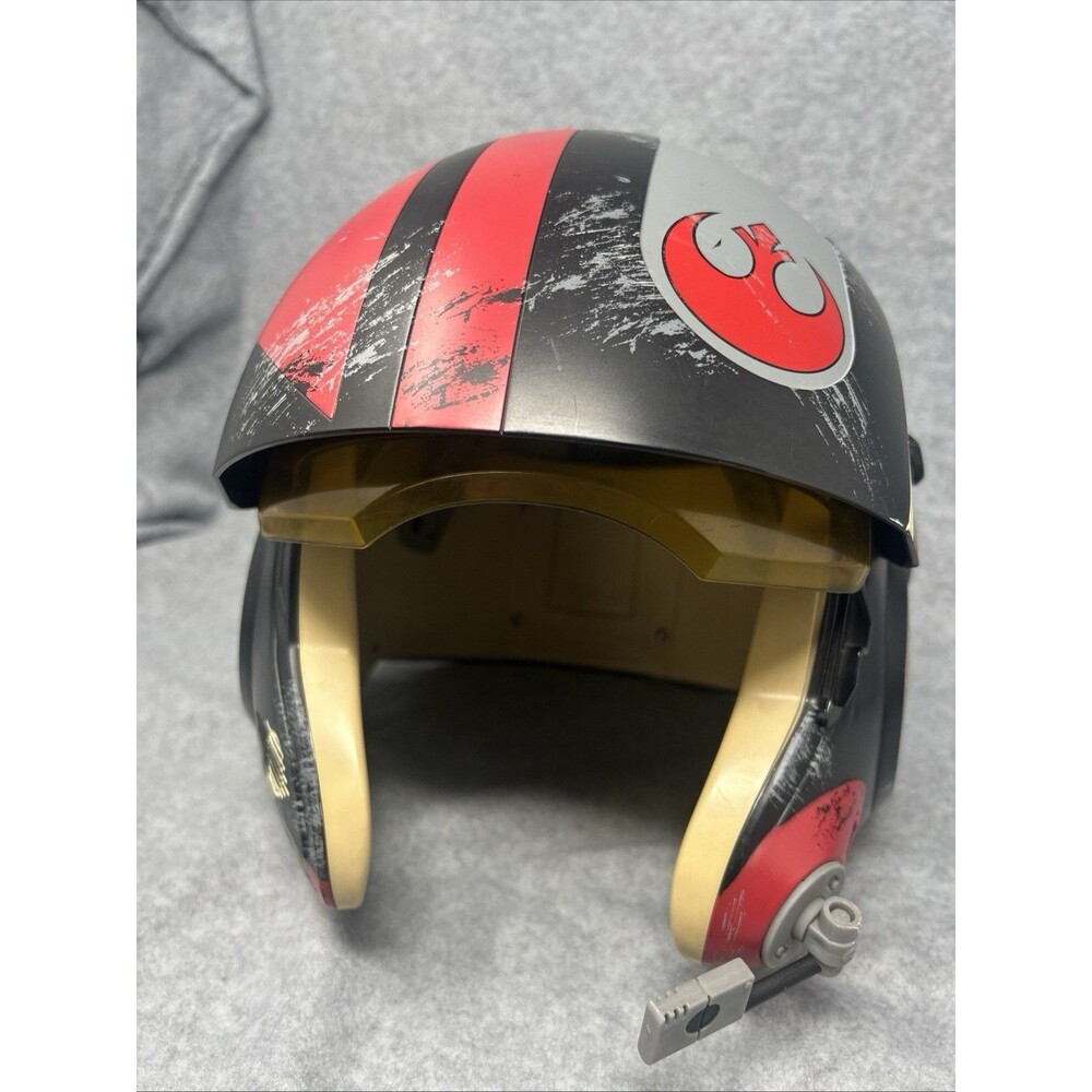 Star Wars Poe Dameron X-Wing Pilot Helmet Replica Yellow Visor  Missing Head Cup